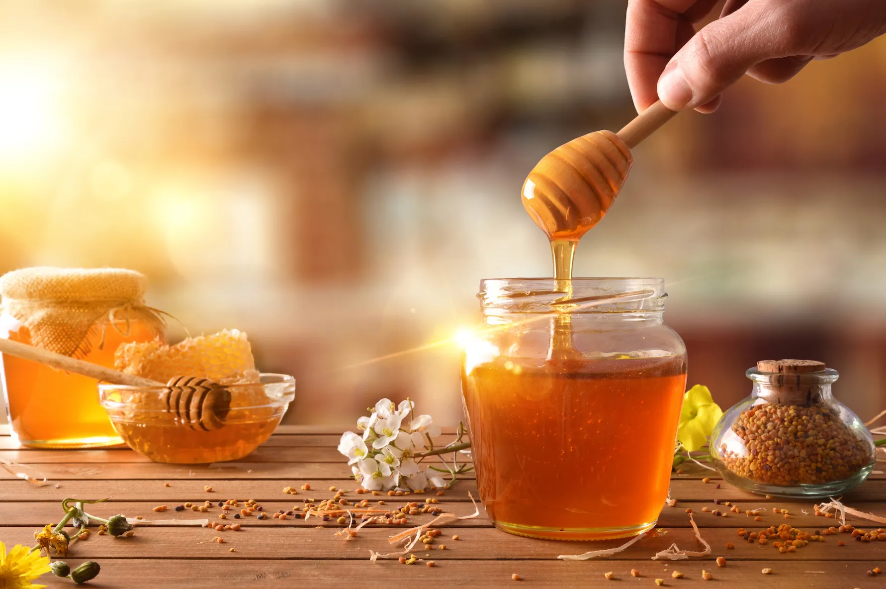 Honey can help desensitize the body from allergens.