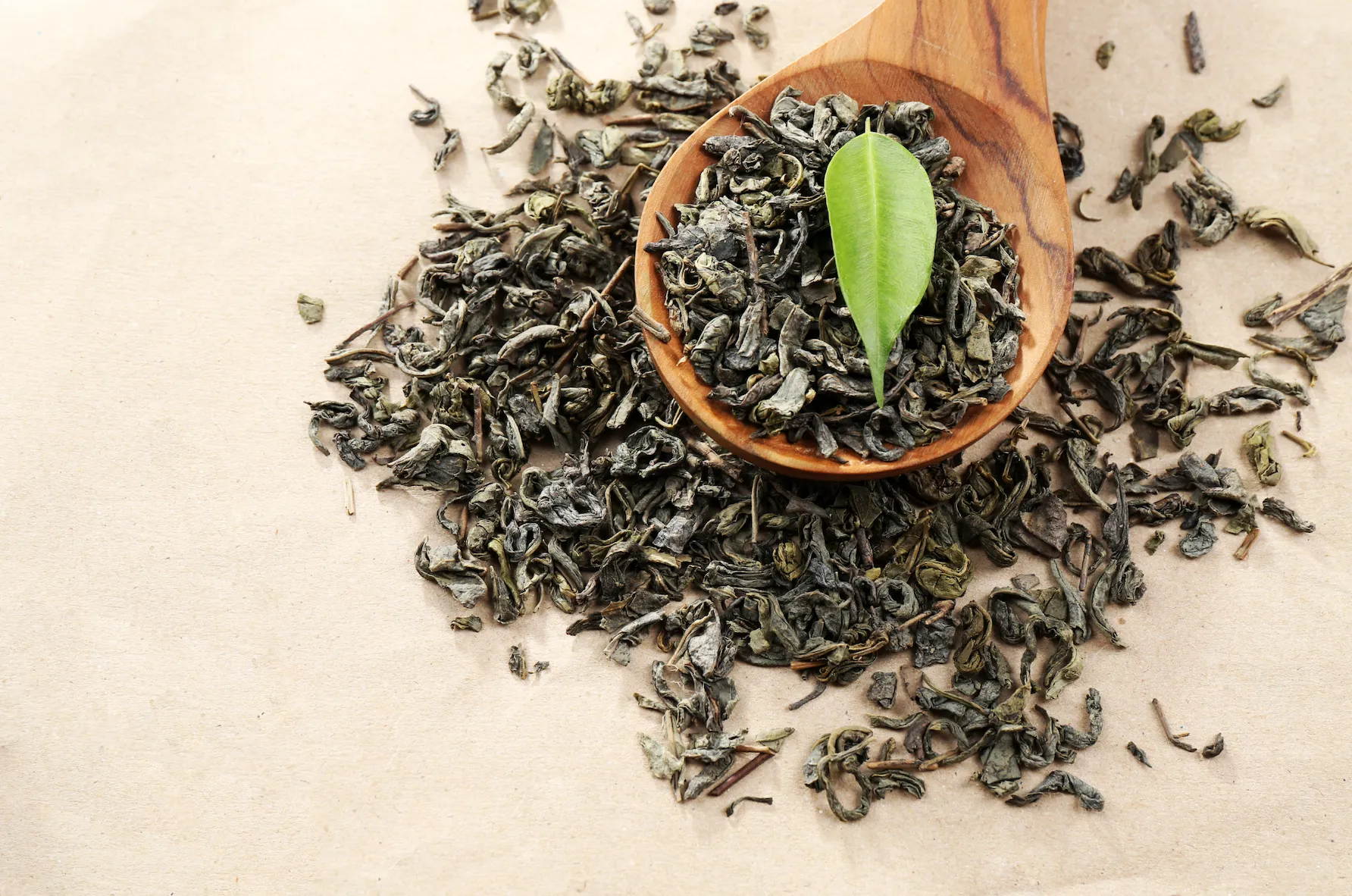 Different types of green tea hold different benefits but one of the main benefits is weight loss.